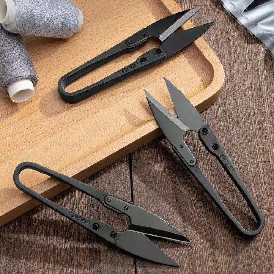 1/2 Piece U-shaped Scissors in Black, Portable Thread Cutting Scissors Suitable for Yarn, Embroidery, and Handicrafts