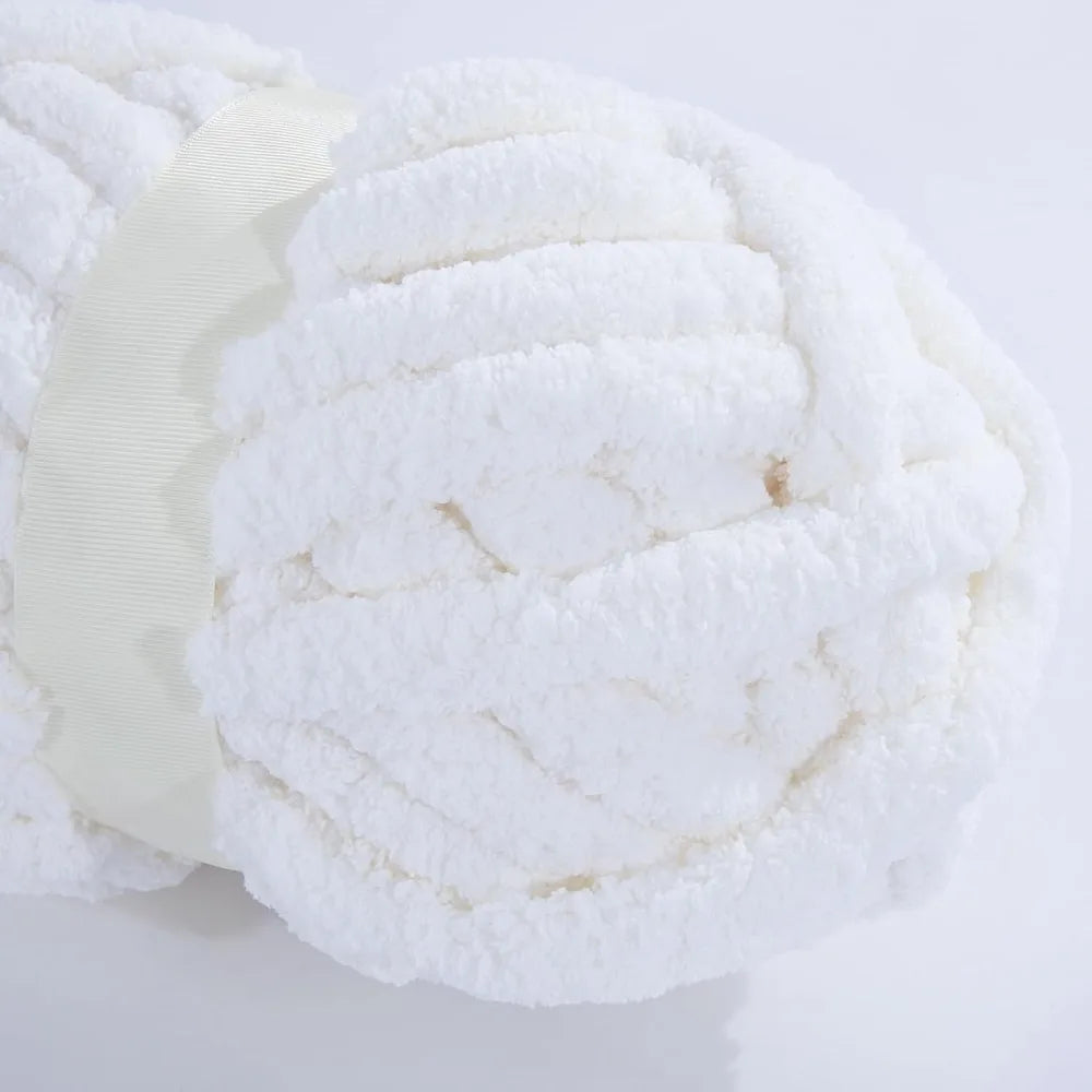 Super Bulky White Chenille Yarn for Crocheting and Knitting, Thick Fluffy Yarn for Handmade Knitted Blankets, Soft and Cozy
