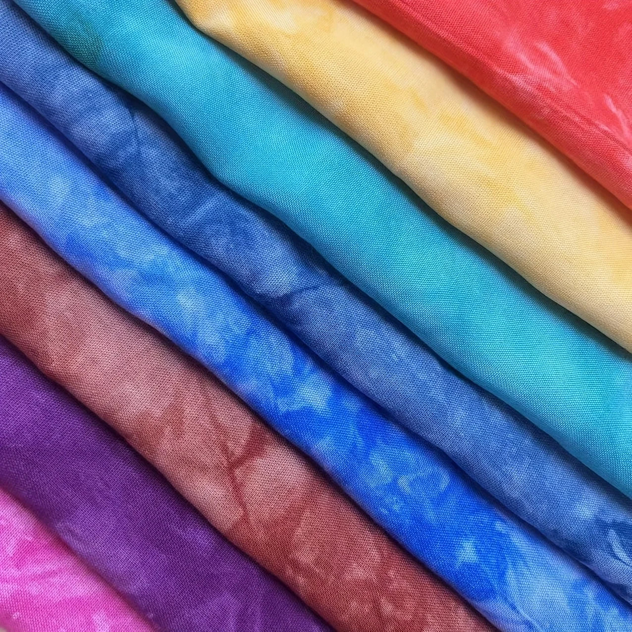 8ps Tie Dye Gradient Quilting Fabric 100% Cotton Craft Fabric Bundle Squares Fat Quarters Multicolored for Patchwork DIY Sewing