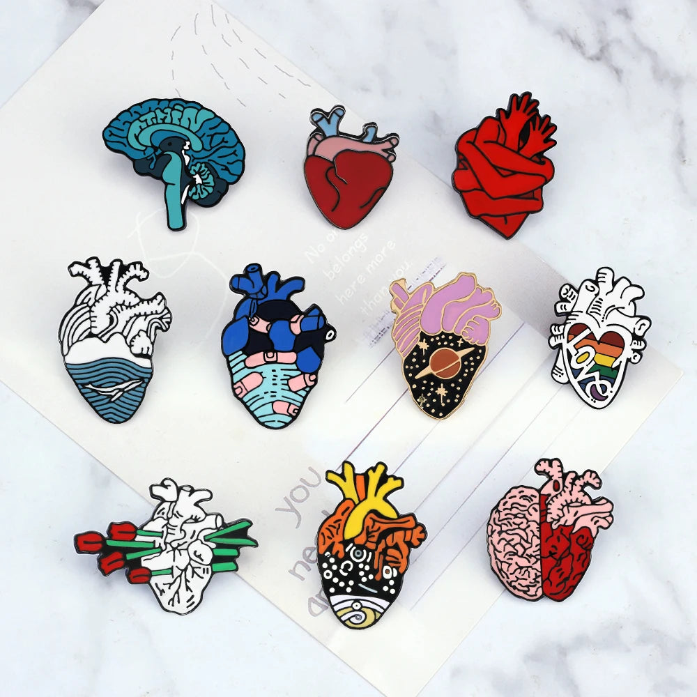 30 Styles Medical Enamel Brooch Syring Heart Stethoscope Pins for Nurse Doctor Cartoon Lovely Backpack Lapel Badge Jewelry Gifts