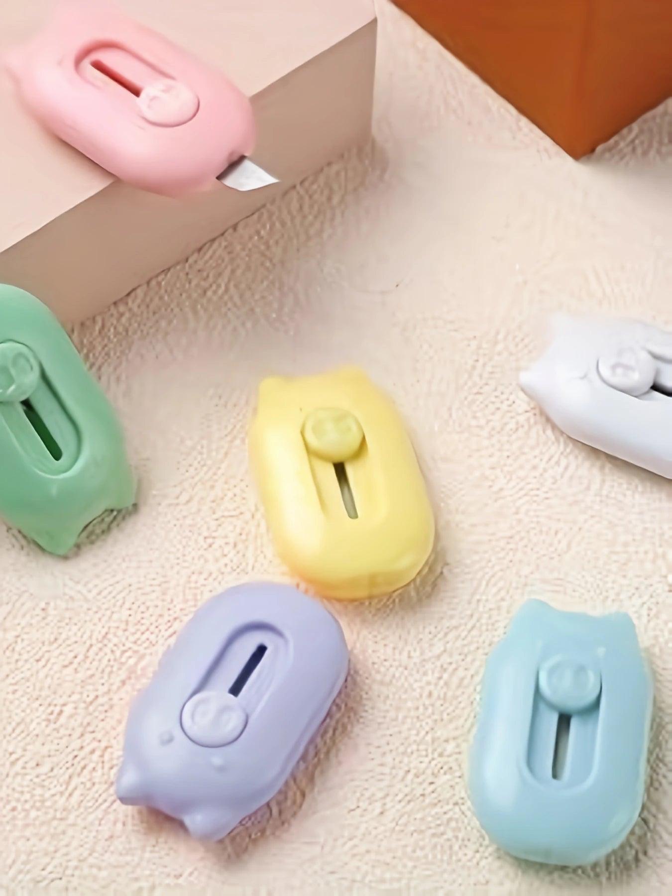 4pcs mini unboxing knives with retractable letter openers