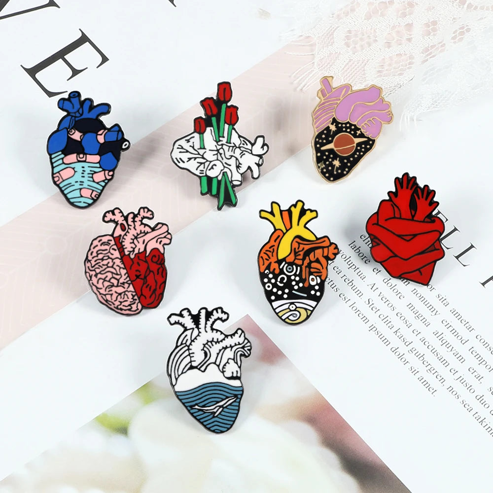 30 Styles Medical Enamel Brooch Syring Heart Stethoscope Pins for Nurse Doctor Cartoon Lovely Backpack Lapel Badge Jewelry Gifts
