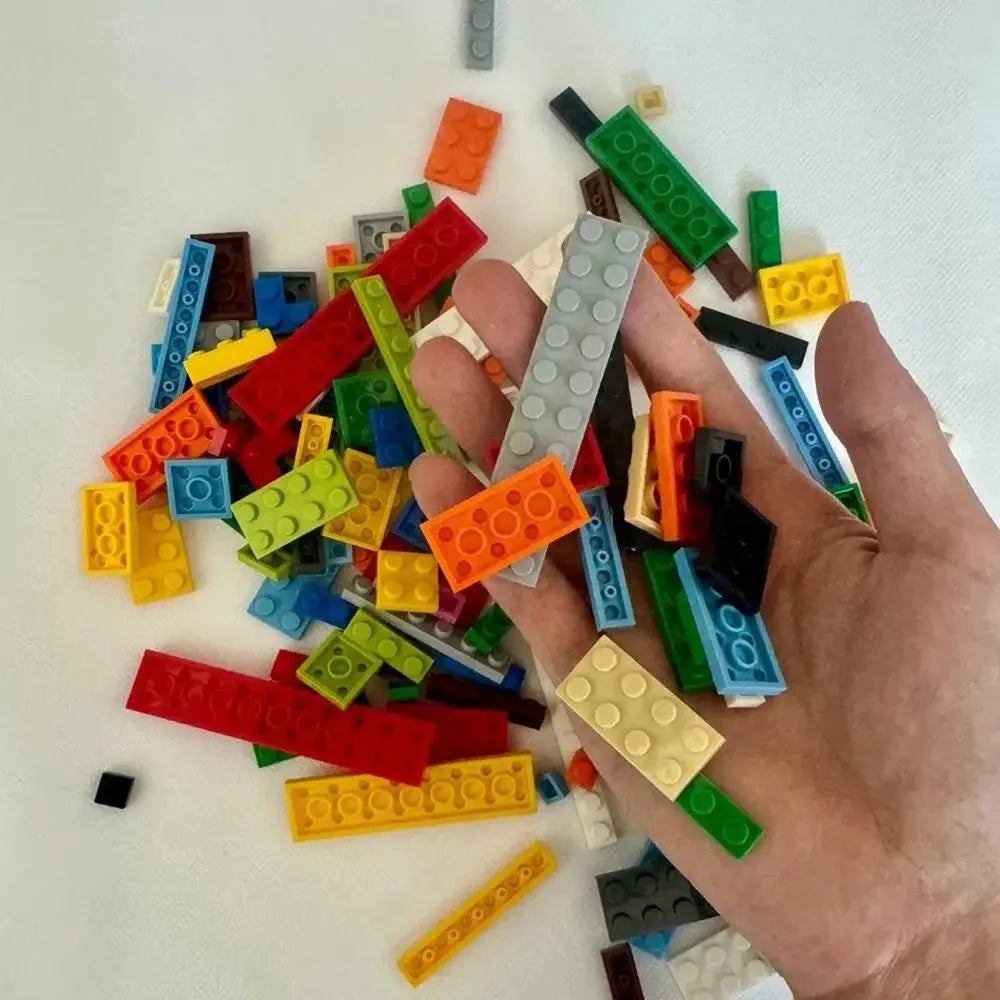 100PCS 12 Shapes Thin Plate Parts City Bulk Building Blocks Mixed Accessory Creative Bricks Compatible Brand 1x1 1x2 1x4 Dots