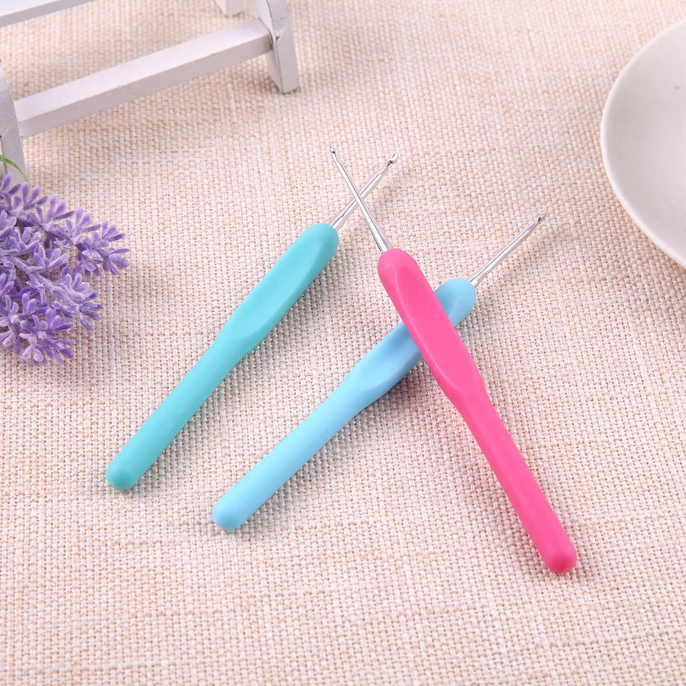 ColorfulCushioned Handle Crochet Hooks Sewing Knitting Yarn Accessories