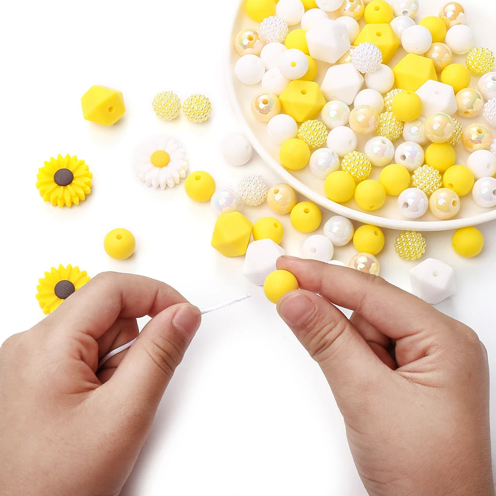 70Pcs Daisy Silicone Bead Set Multi-Shape for Pens Lanyard Keychain Bracelet Making