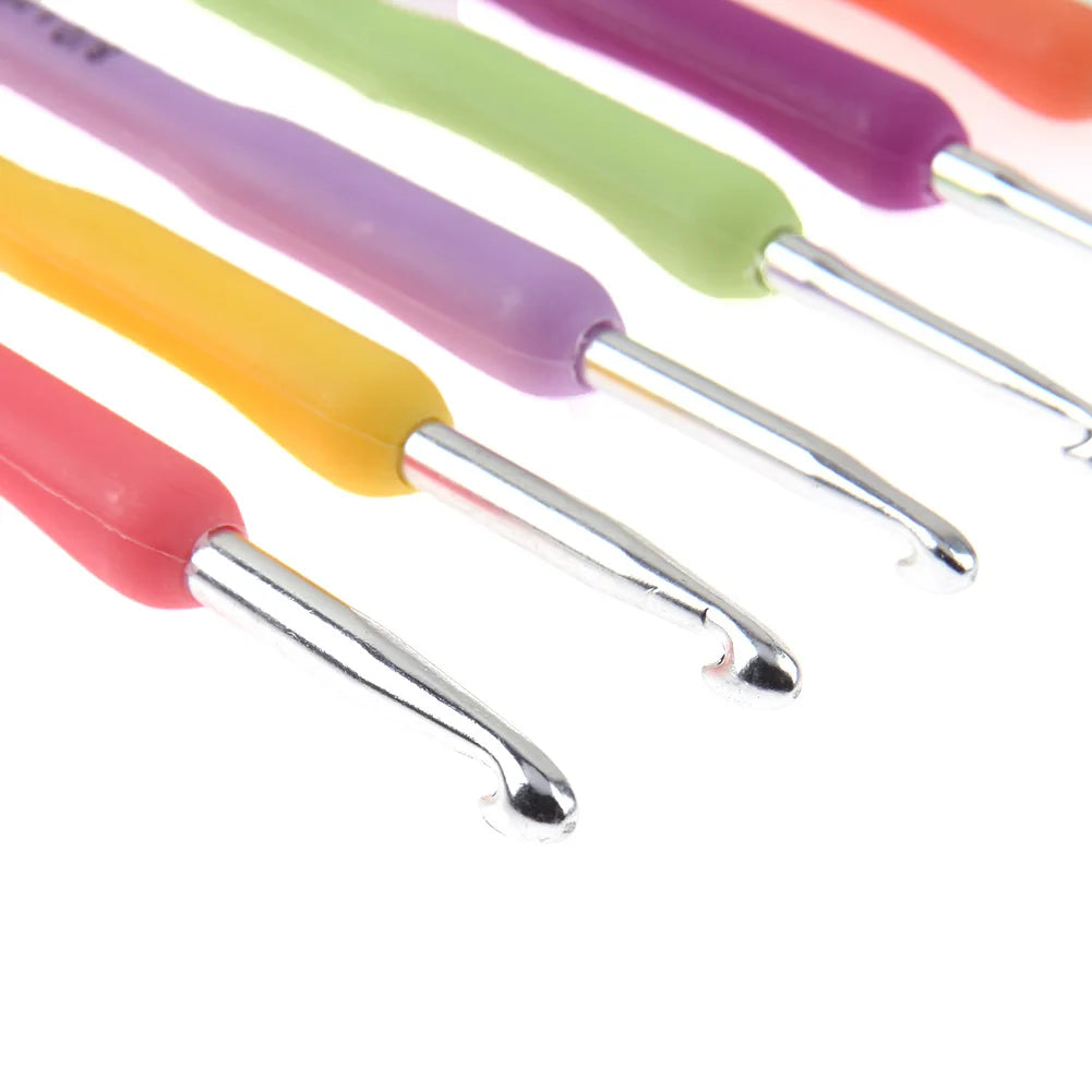 ColorfulCushioned Handle Crochet Hooks Sewing Knitting Yarn Accessories