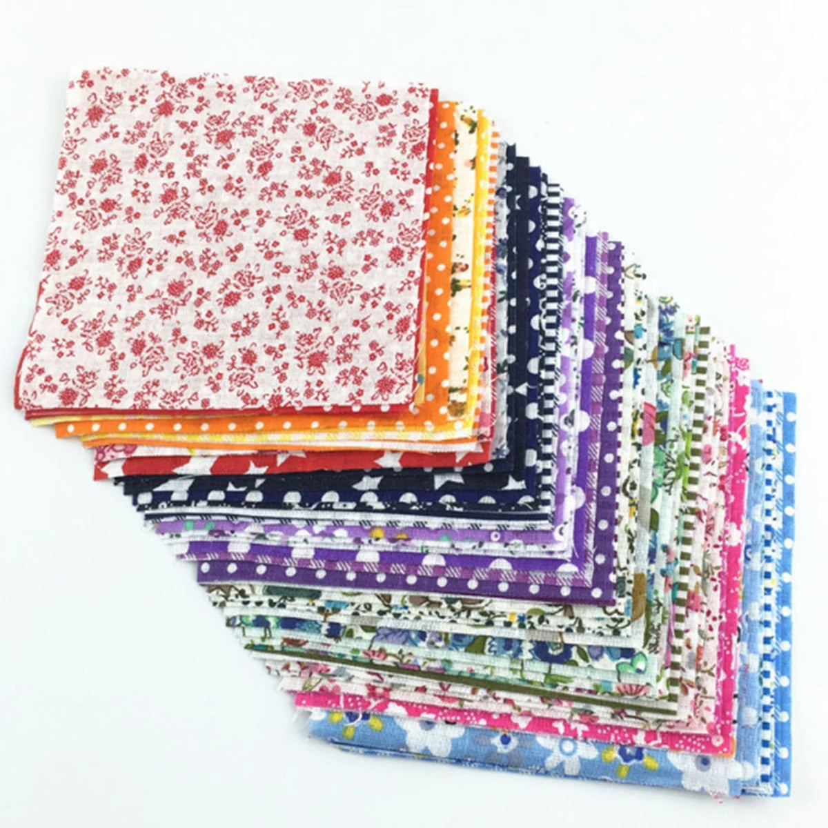 Craft Lovers' Choice Set of 100 PreCut Floral Patterned Cotton Fabrics