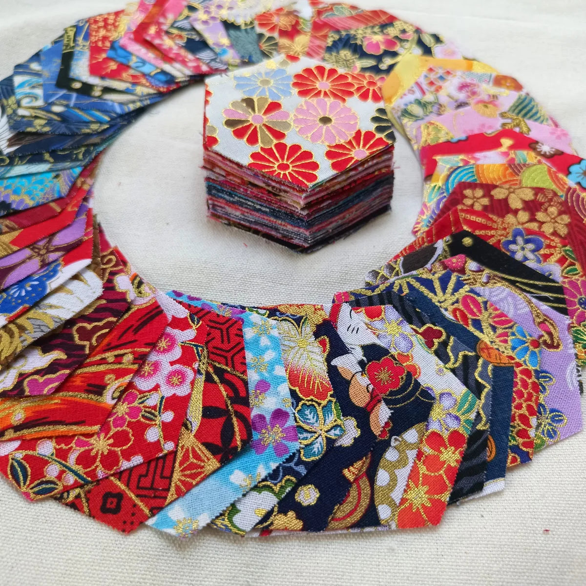 Japanese Style Hot Stamping Gold Jelly Roll Hexagon Precuts Plain Cotton Fabric Cloth Bundle