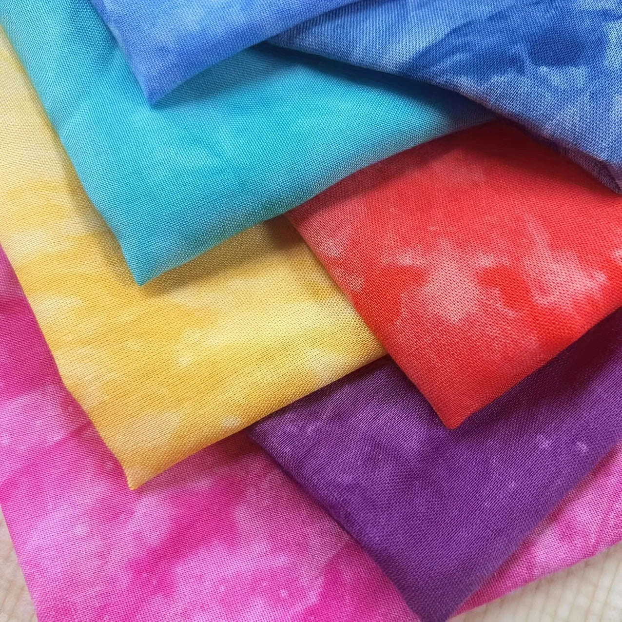 8ps Tie Dye Gradient Quilting Fabric 100% Cotton Craft Fabric Bundle Squares Fat Quarters Multicolored for Patchwork DIY Sewing