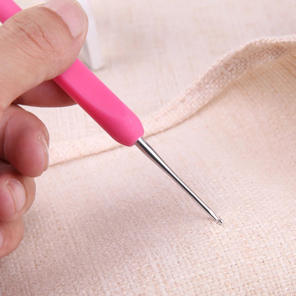 ColorfulCushioned Handle Crochet Hooks Sewing Knitting Yarn Accessories
